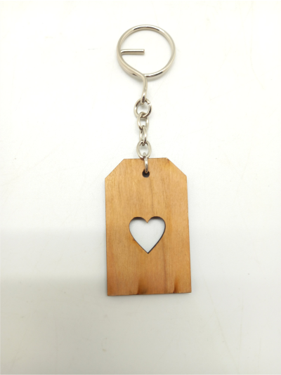 wooden-heart-tag